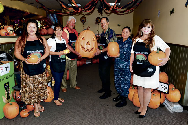 Momi Akana (executive director of Keiki O Ka Aina; Billie Gabriel, Leighton Tseu (Pumpkin Carving Festival president), Merv Lam (Kaneohe Safeway general manager), Tamara Namduang, and Leigh Leilani Graham, USO area director Momi Akana (executive director of Keiki O Ka Aina; Billie Gabriel, Leighton Tseu (Pumpkin Carving Festival president), Merv Lam (Kaneohe Safeway general manager), Tamara Namduang, and Leigh Leilani Graham, USO area director