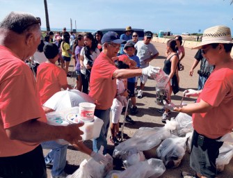 August Ahrens Ohana Tackles The Trash At Oneula Beach Park