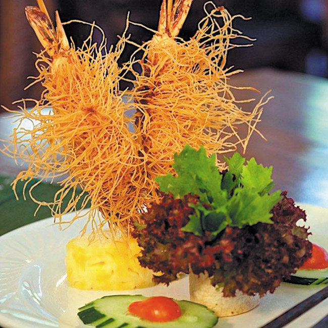 MW-McGarry-082813-Kataifi-Tiger-Prawns