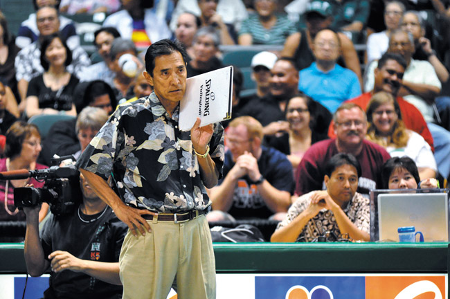 MW-Hogue-091113-CoachShoji