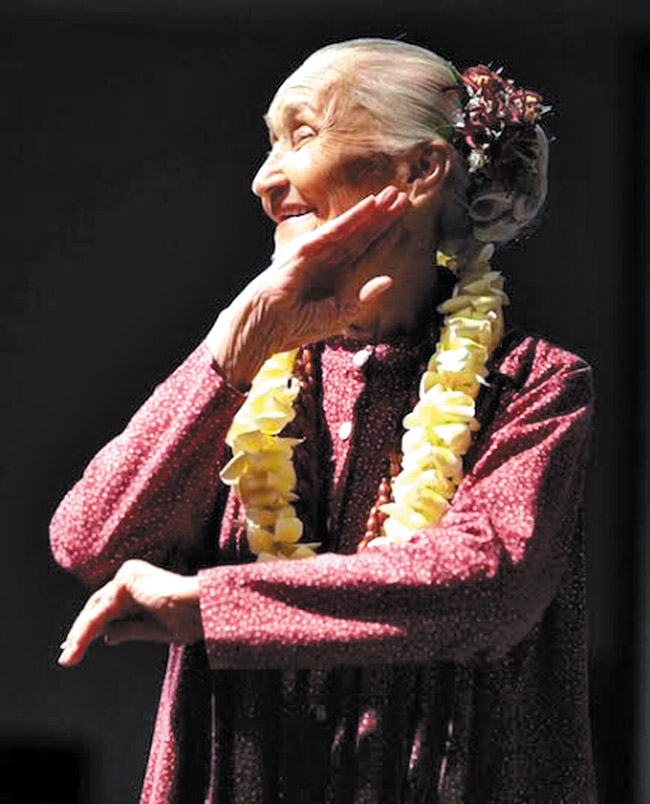 Kumu Hula Joan Sniffen Lindsey. Photo from Hula Preservation Society.