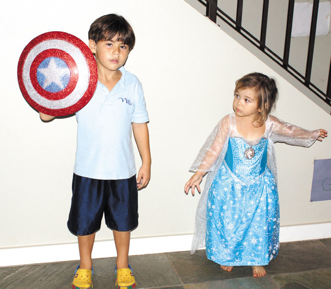 Kaimana and Hana get ready for Halloween TANNYA JOAQUIN PHOTO