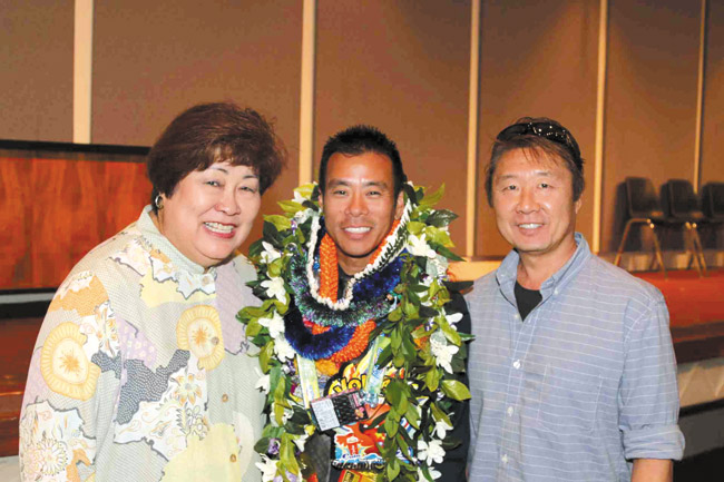 Momilani Elementary School principal Doreen Higa (left) with 2015 Leeward District Teacher of the Year Masaru Uchino and Momilani Elementary counselor Lance Nishihara, who both celebrated 25 years with the school this year. Photo from Masaru Uchino.