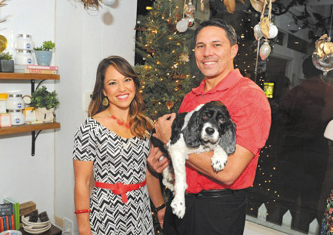 Maila Gibson-Bandmann with husband Kelii Bandmann and their cocker spaniel Molly