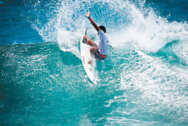 Joshua Moniz tears up a wave in Brazil PHOTOS COURTESY WSL/POULLENOT