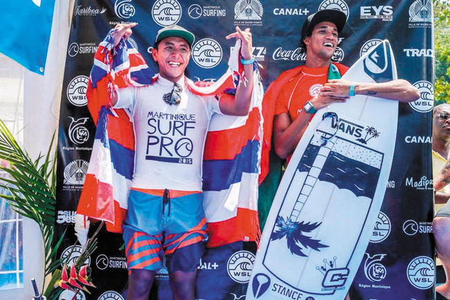 Moniz (left) on the winner's stage with runner-up Michael February