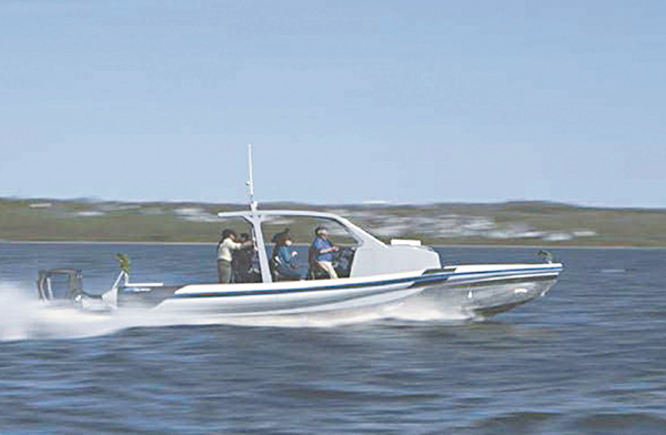 Sea Blade on the move PHOTOS COURTESY NEW ENGLAND BOATWORKS