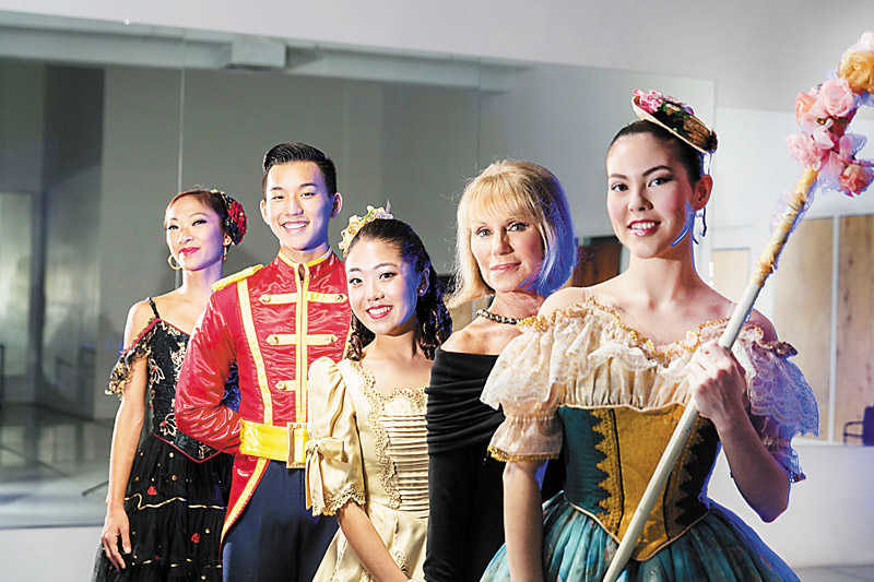 Micki Kolberg, Conner Chew, Courtney Hiraoka, Pamela Taylor Tongg and Raven Matsushita. Photo by Bodie Collins